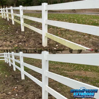 Fence Cleaning & Staining image 1